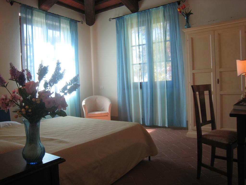 Seven Cortona Bed & Breakfast Room photo